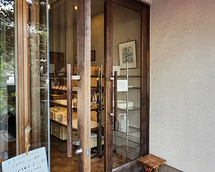 お店入口の写真